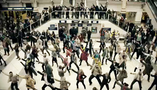 Flash Mob: Cos’è, come si organizza e gli esempi più belli