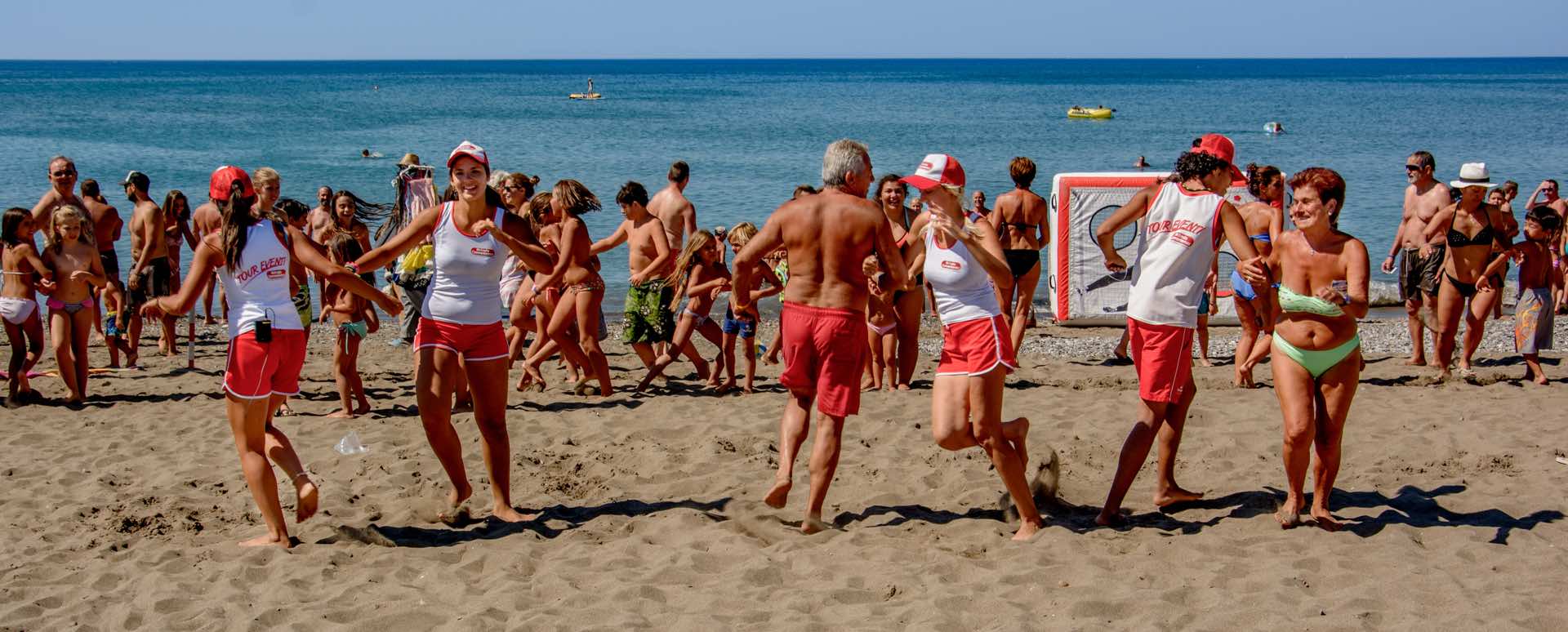 Tour - Mondo Convenienza - Hostess - Spiaggia