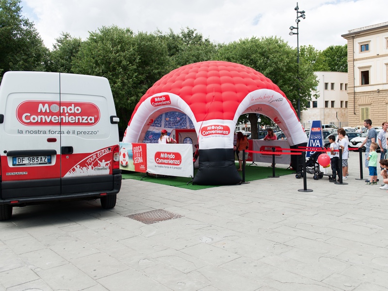 -Hostess-Promoter per il tuo tour promozionale di Mondo Convenienza