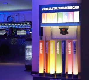 Allestimento Absolut in serata promozionale in discoteca