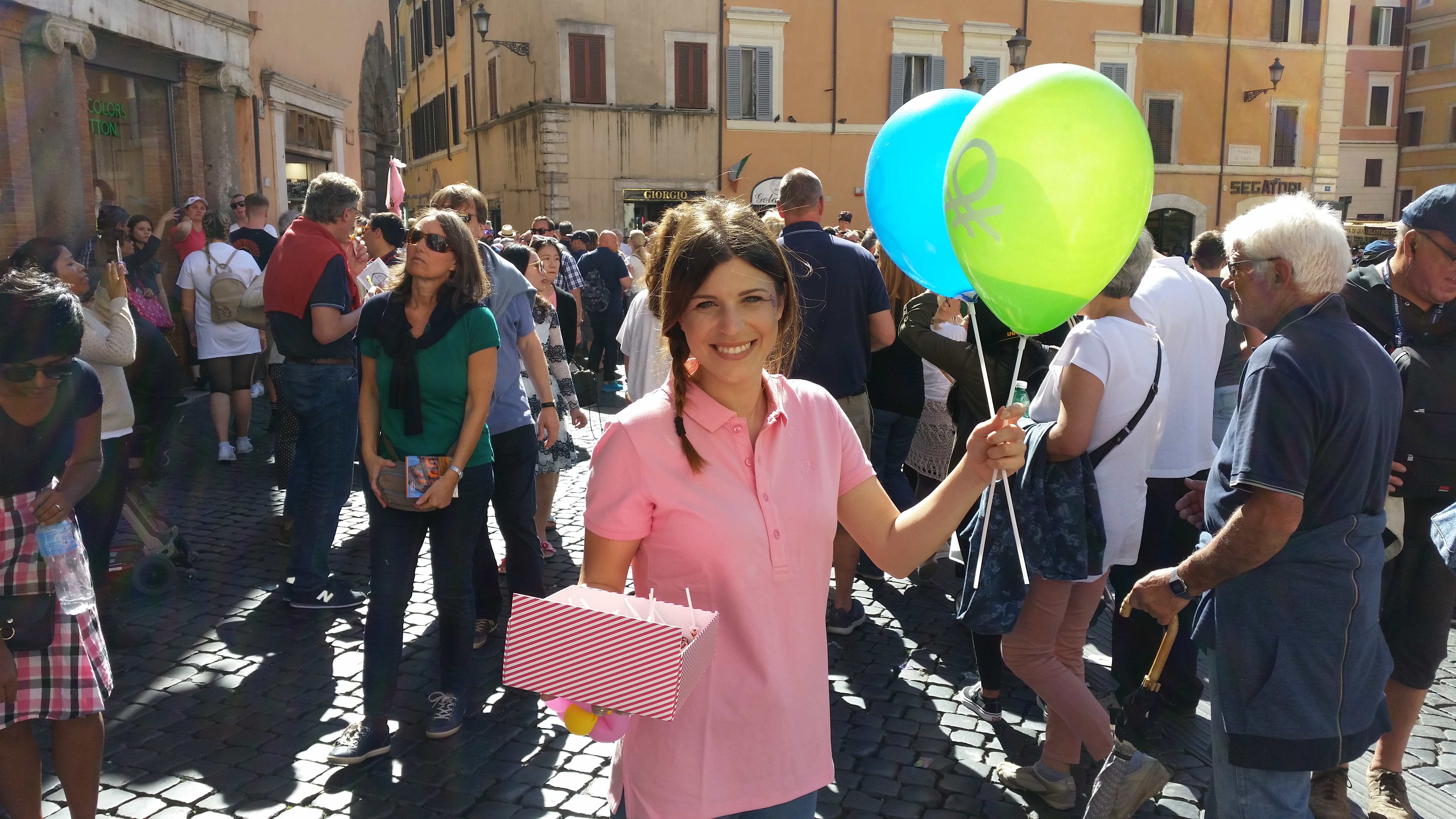 come diventare brand ambassador, brand ambassador roma - Hostess & Promoter