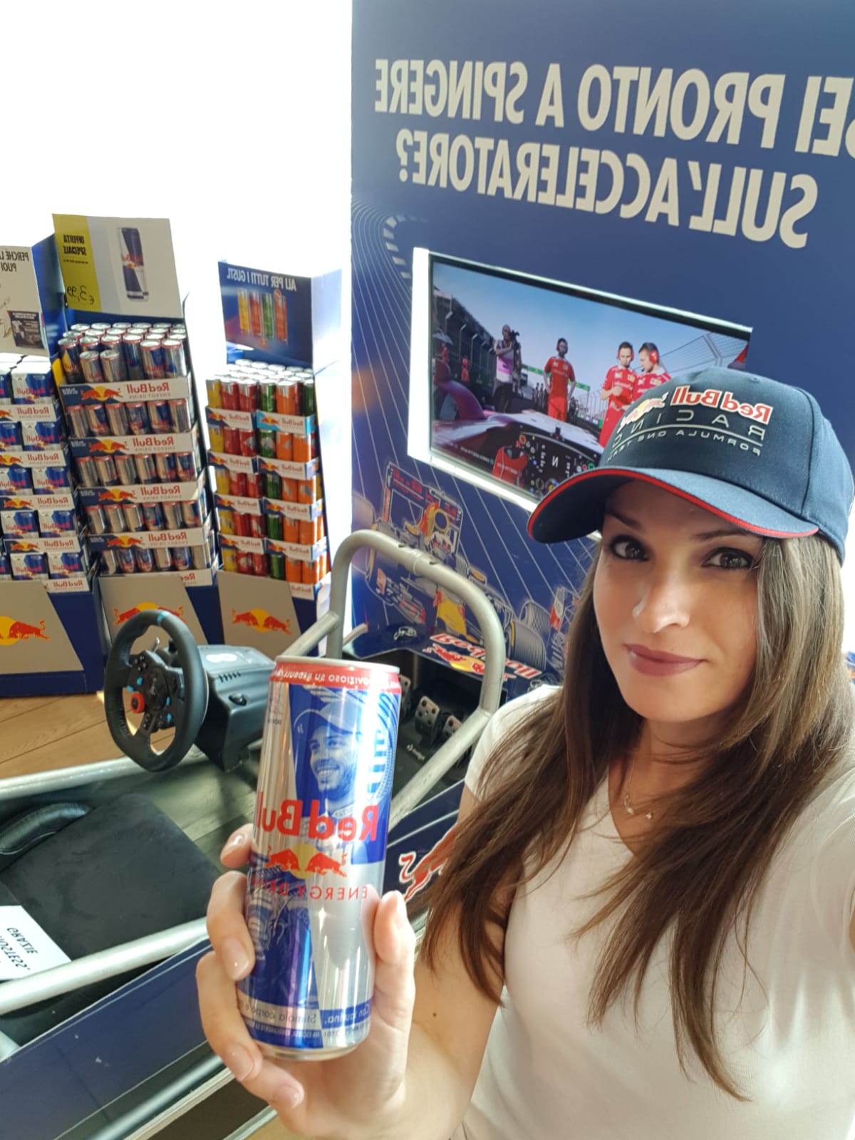 materiali point of purchase redbull - Hostess & Promoter S.r.l