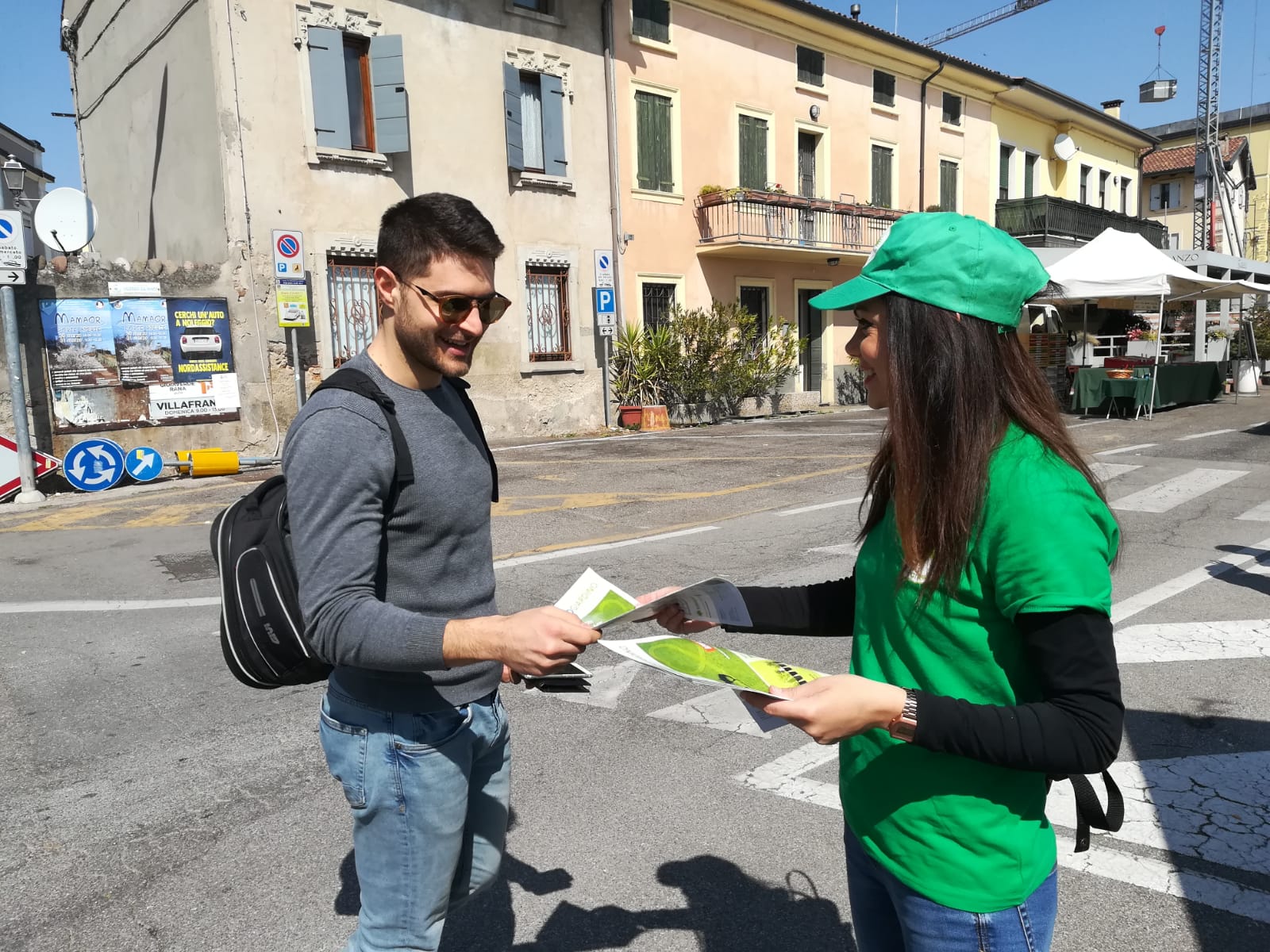 volantinaggio quando riparte - volantinaggio in strada 