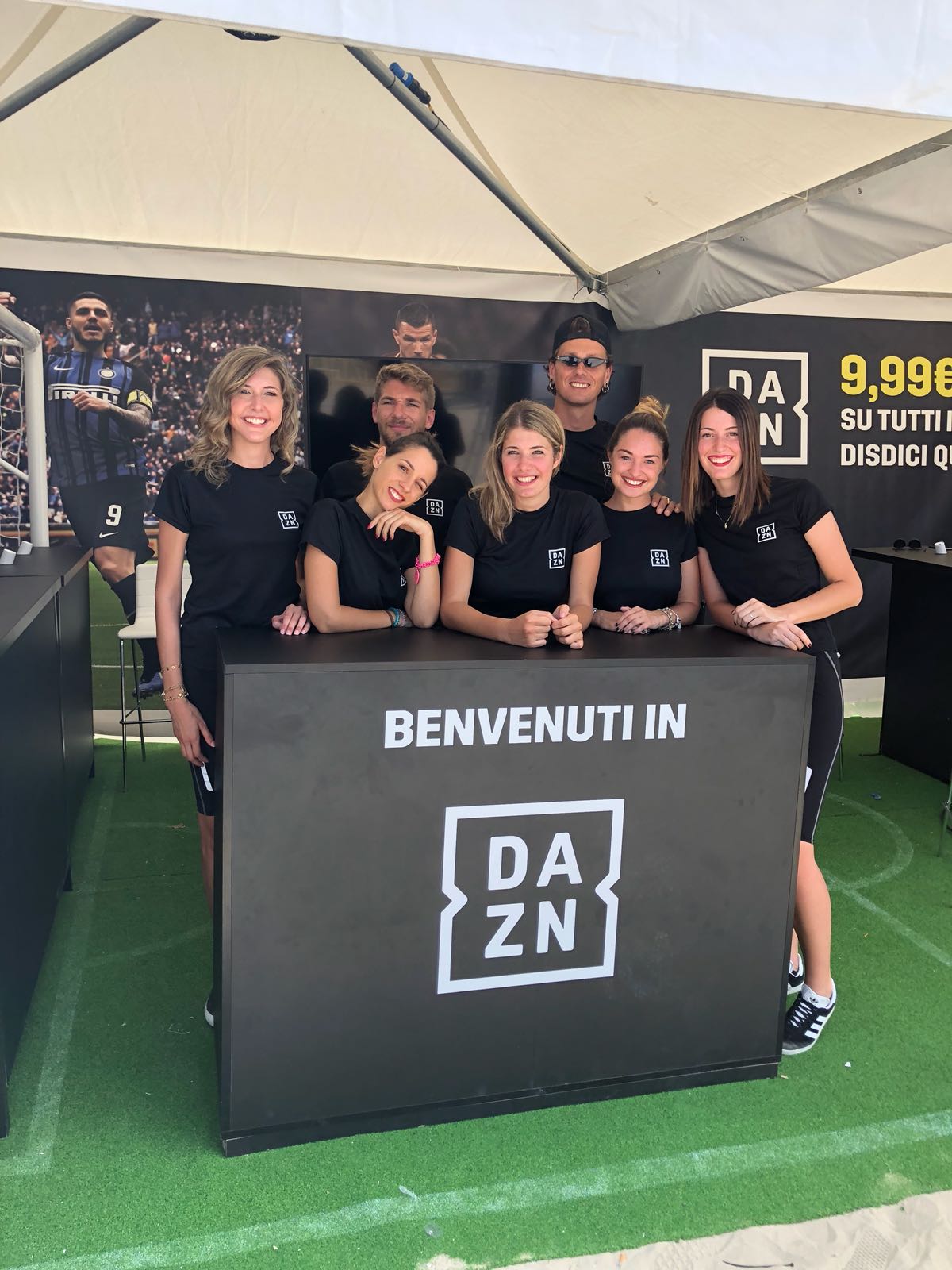 Tour - Dazn - Hostess