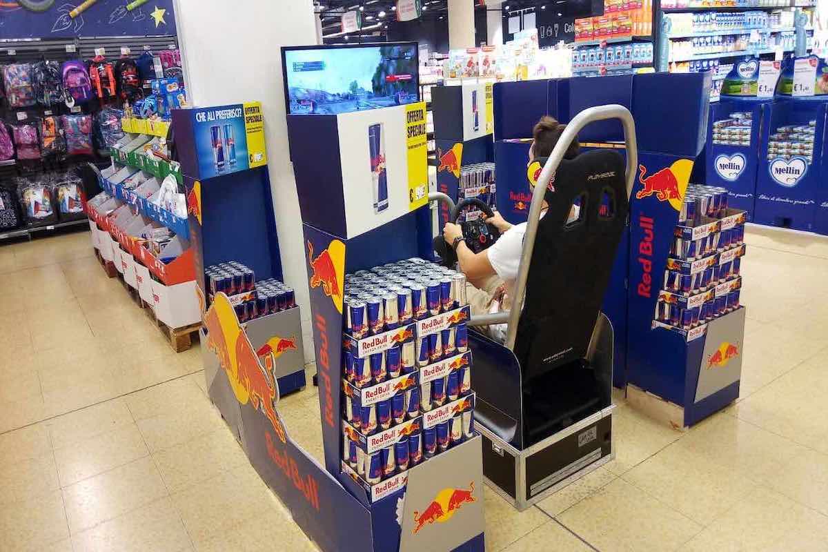 esempio di isole promozionali: Hostess e Promoter Indoor per Redbull
