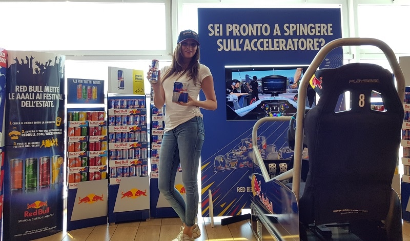 Hostess e Promoter per Redbull: attività in store. Esempio.